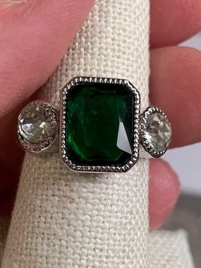 Three Stone Emerald Cut Green Stone & Clear Crystal Ring Silver Tone Size 7